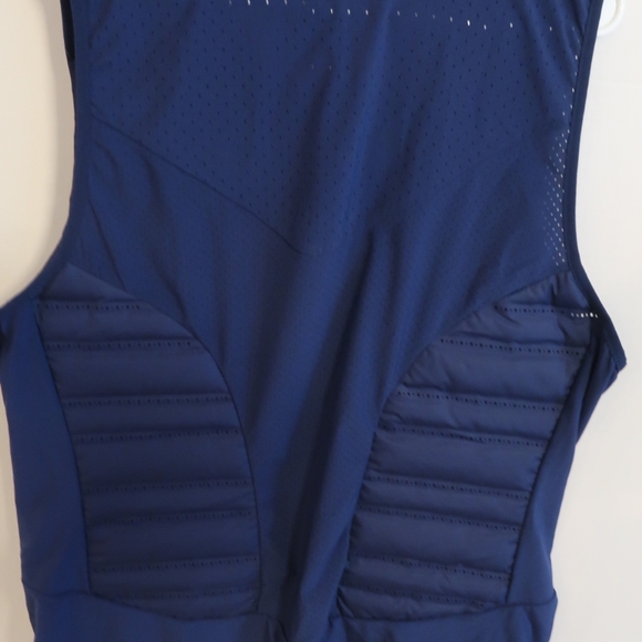 Nike vest - Picture 2 of 4